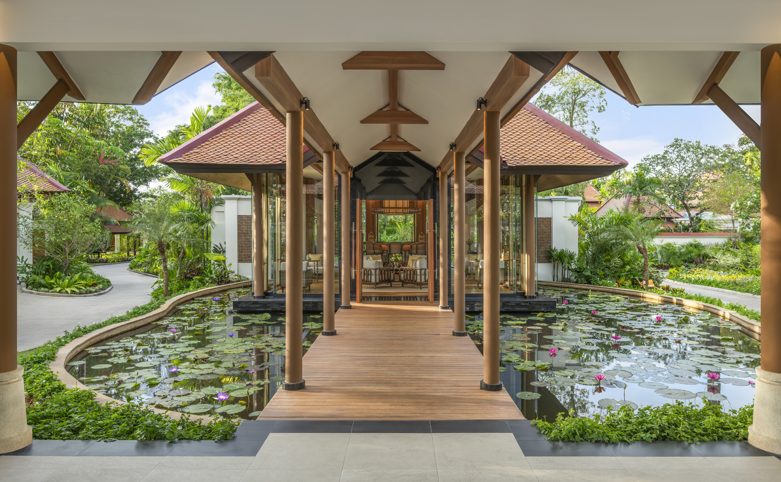 Luxury Hotel Villas and Private Pools in Phuket.jpg